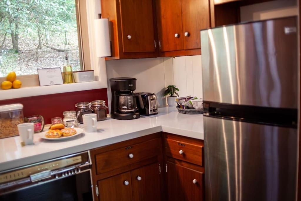 Modern Cabin With Hot Tub Grill Lake Beach Wineries Hiking Fishing And Hershey Park Family And Pet Friendly Superhosts On Ab&B Mount Gretna Luaran gambar