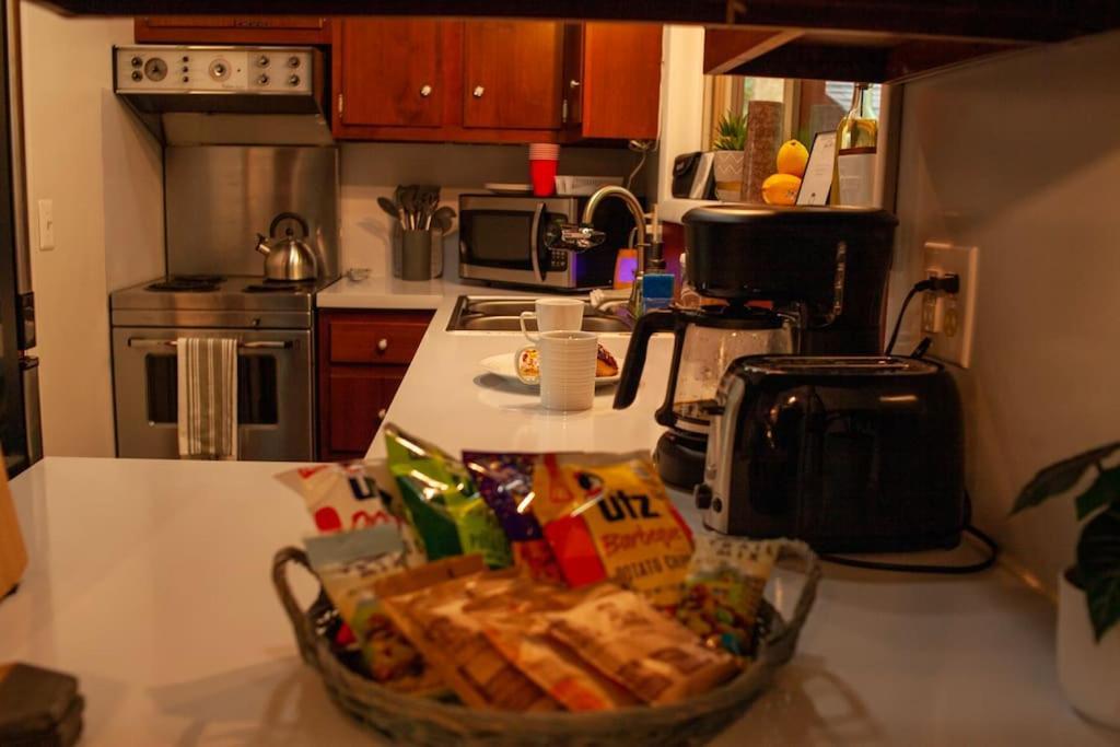 Modern Cabin With Hot Tub Grill Lake Beach Wineries Hiking Fishing And Hershey Park Family And Pet Friendly Superhosts On Ab&B Mount Gretna Luaran gambar