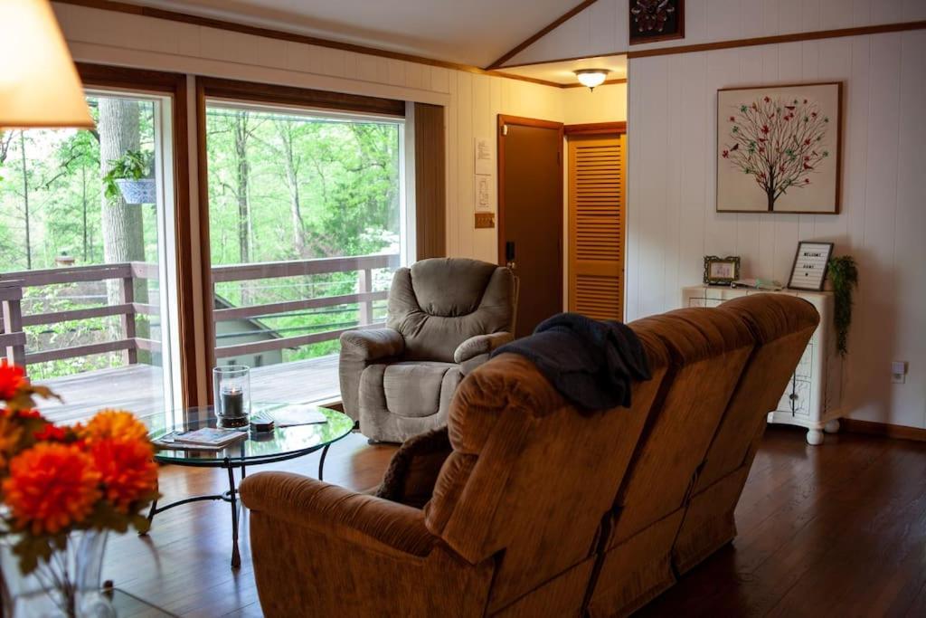 Modern Cabin With Hot Tub Grill Lake Beach Wineries Hiking Fishing And Hershey Park Family And Pet Friendly Superhosts On Ab&B Mount Gretna Luaran gambar