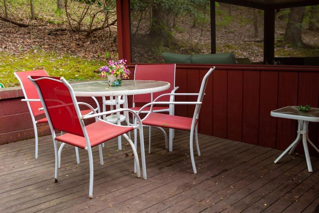 Modern Cabin With Hot Tub Grill Lake Beach Wineries Hiking Fishing And Hershey Park Family And Pet Friendly Superhosts On Ab&B Mount Gretna Luaran gambar